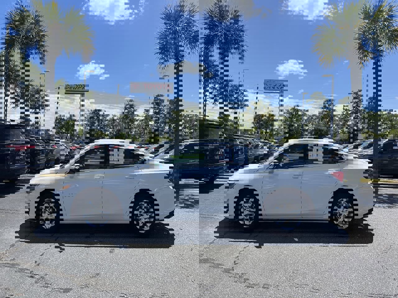 Used 2023 Chevrolet Malibu LT image 7