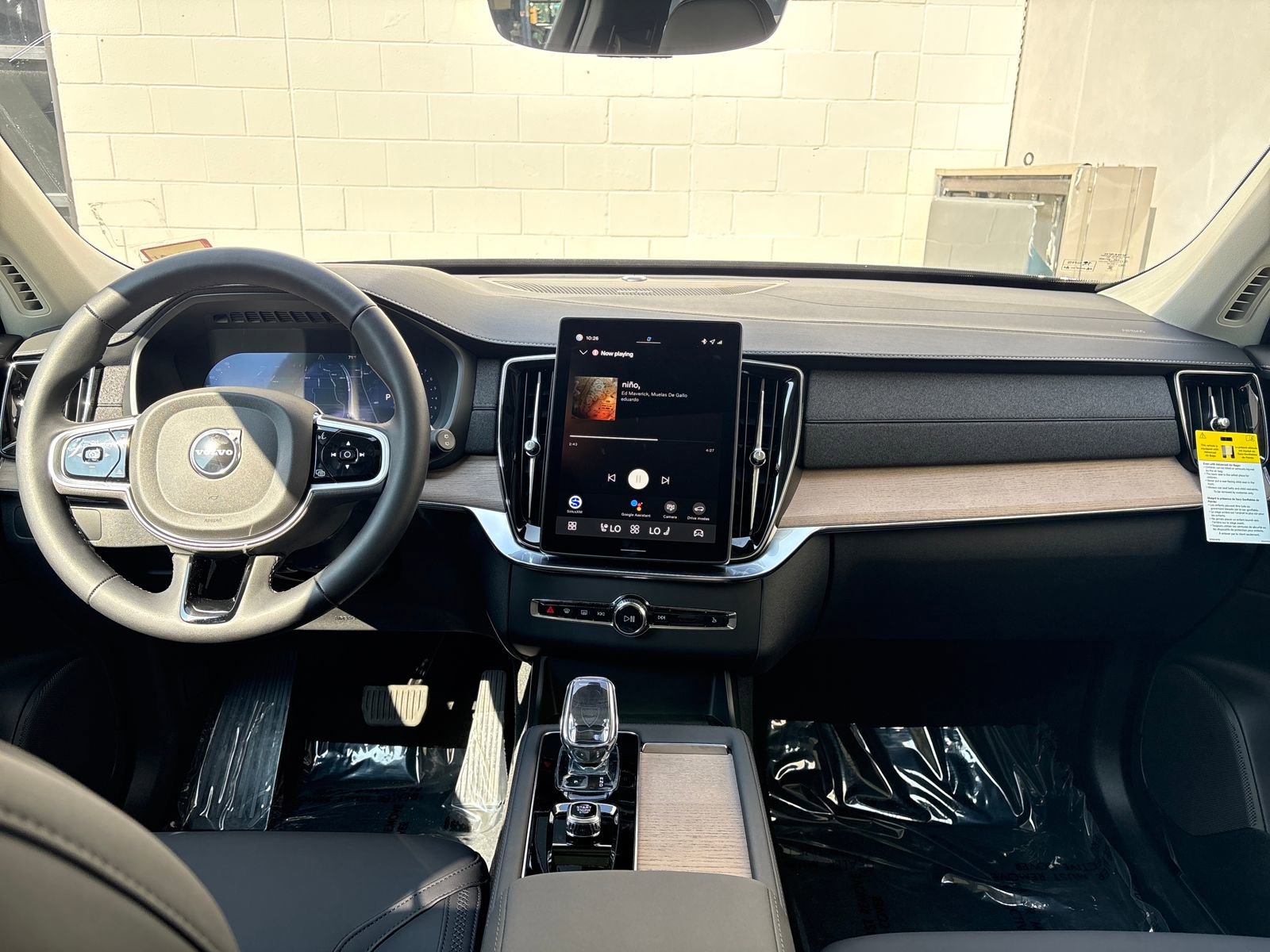 New 2026 Volvo XC90 B6 Plus w/ Protection Package Premier image 12