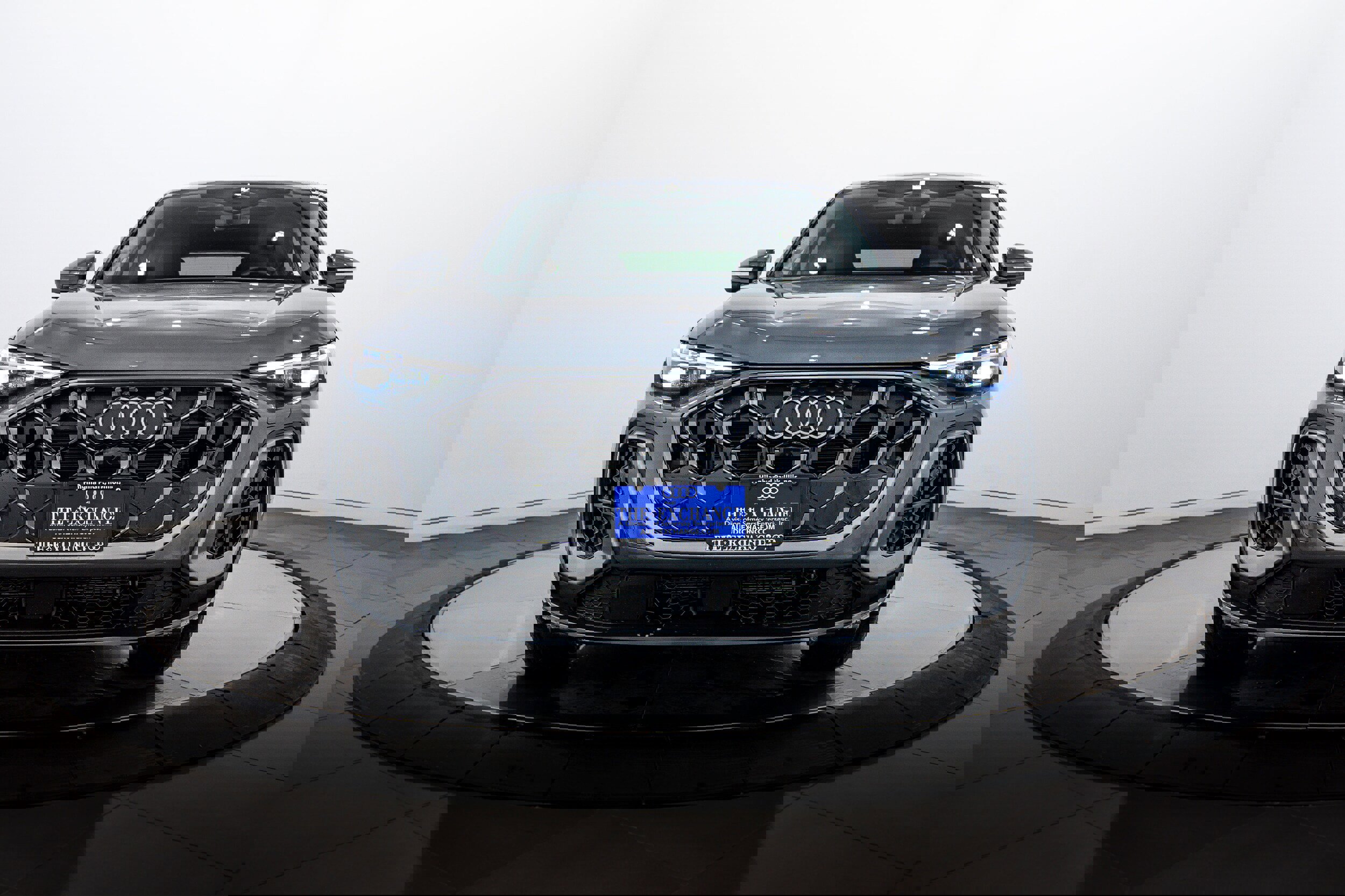 Certified 2025 Audi Q5 Premium Plus w/ Premium Plus image 23