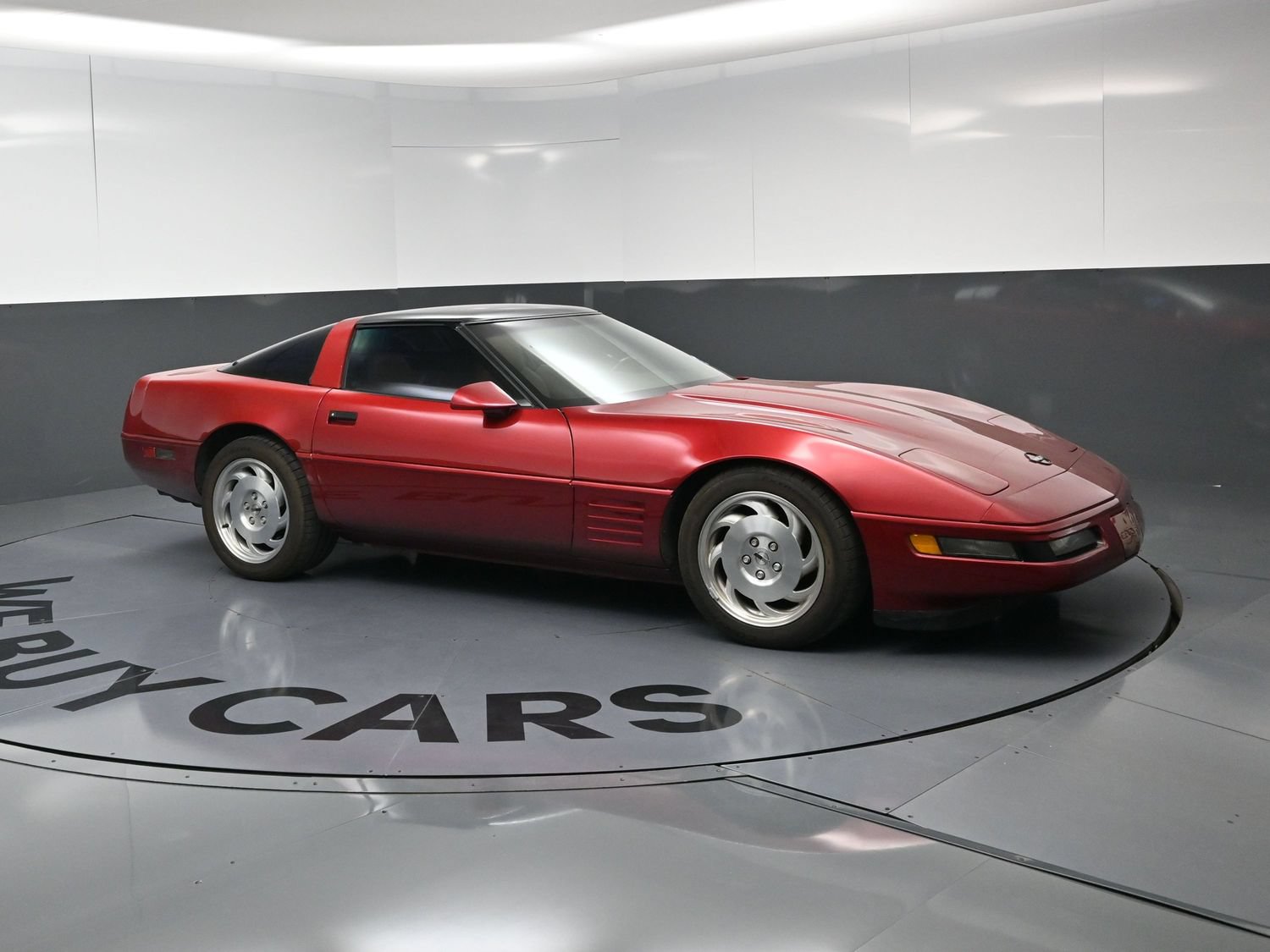 Used 1994 Chevrolet Corvette Coupe RWD image 2
