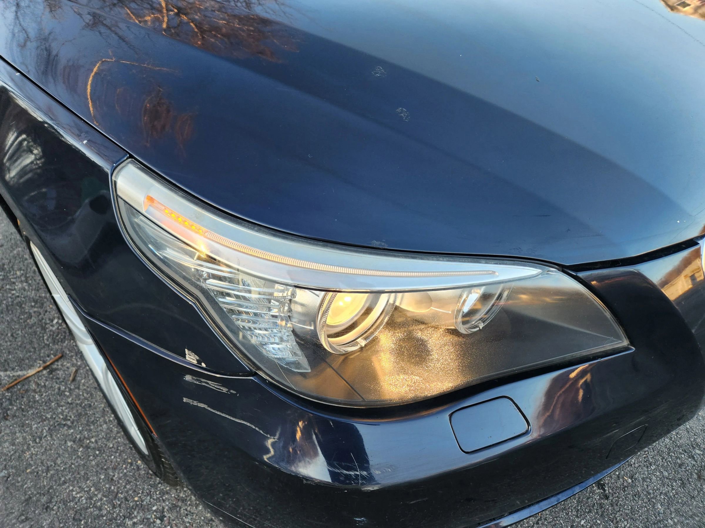 Used 2009 BMW 528i xDrive Sedan image 4