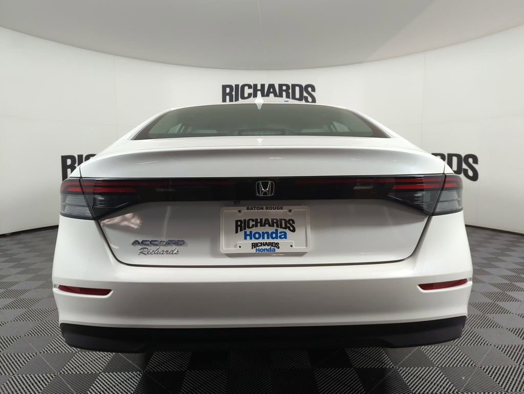 Certified 2025 Honda Accord LX image 5