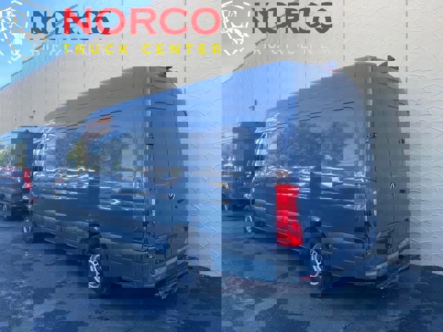 Used 2019 Mercedes-Benz Sprinter 170 image 2