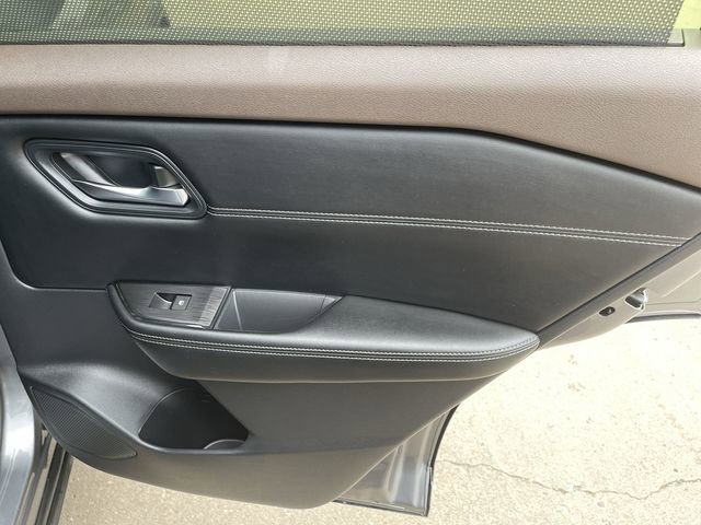 Used 2023 Nissan Rogue SV w/ SV Premium B Package AWD/4WD image 14