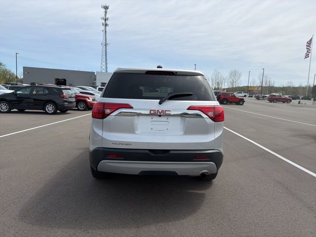 Used 2018 GMC Acadia SLE w/ LPO, Cargo Package FWD image 4