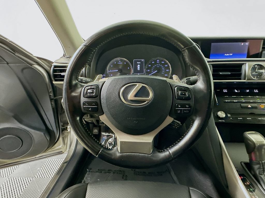 Used 2017 Lexus IS 200t RWD image 13