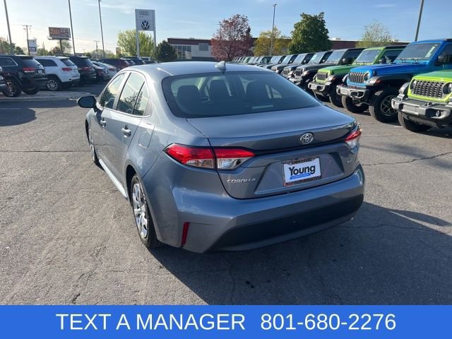 Used 2025 Toyota Corolla LE FWD image 3