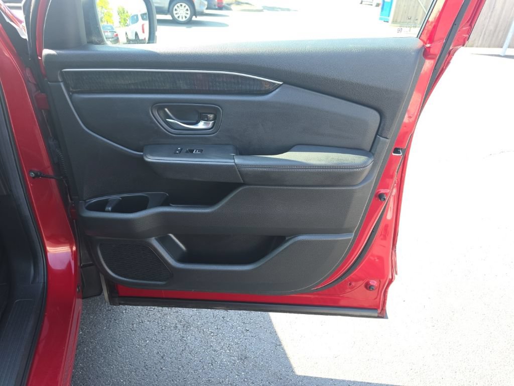 Certified 2025 Honda Pilot Elite image 33