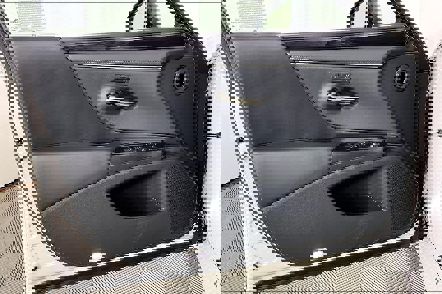 Used 2021 Lexus ES 350 w/ Premium Package image 19