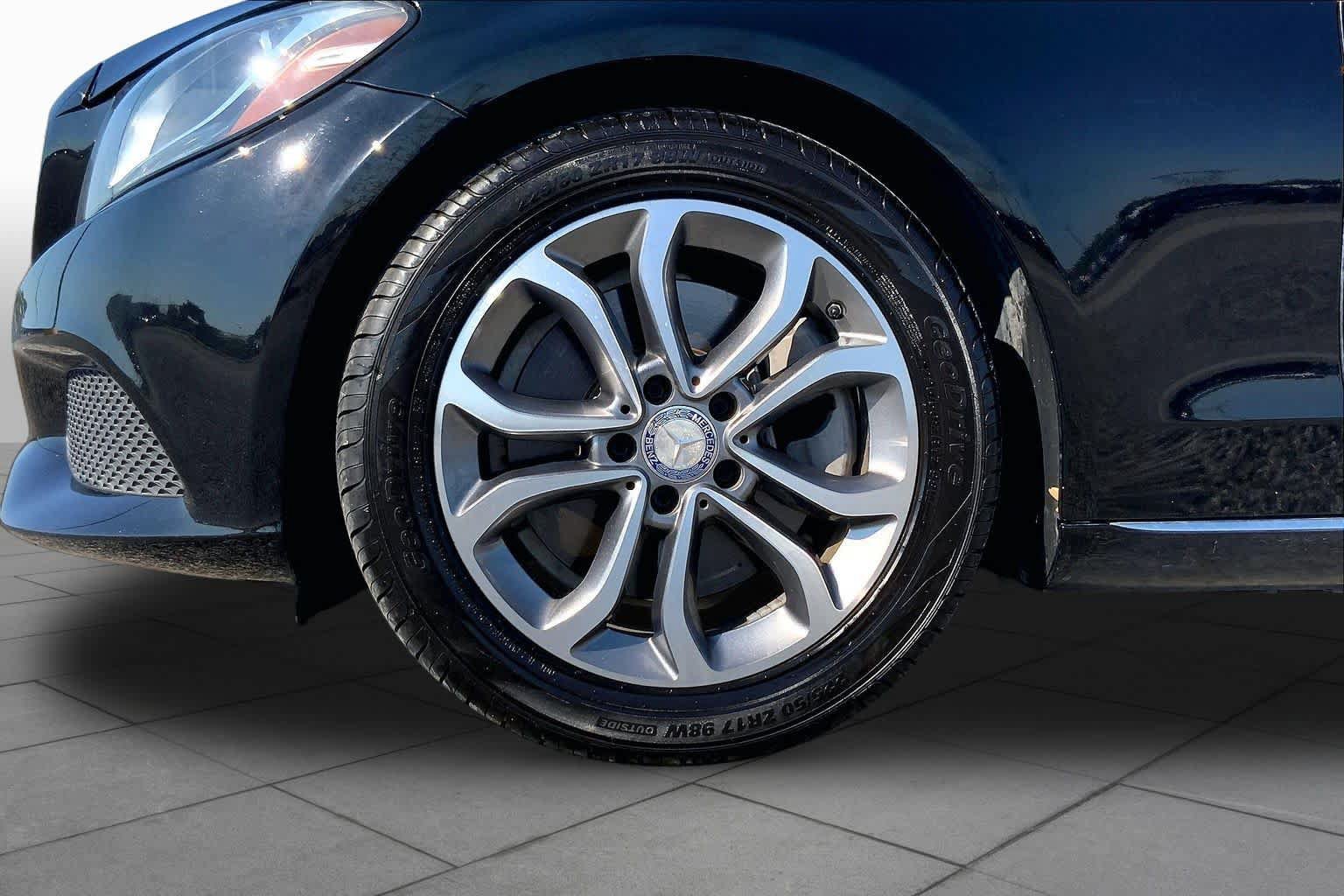 Used 2017 Mercedes-Benz C 300 Sedan image 11