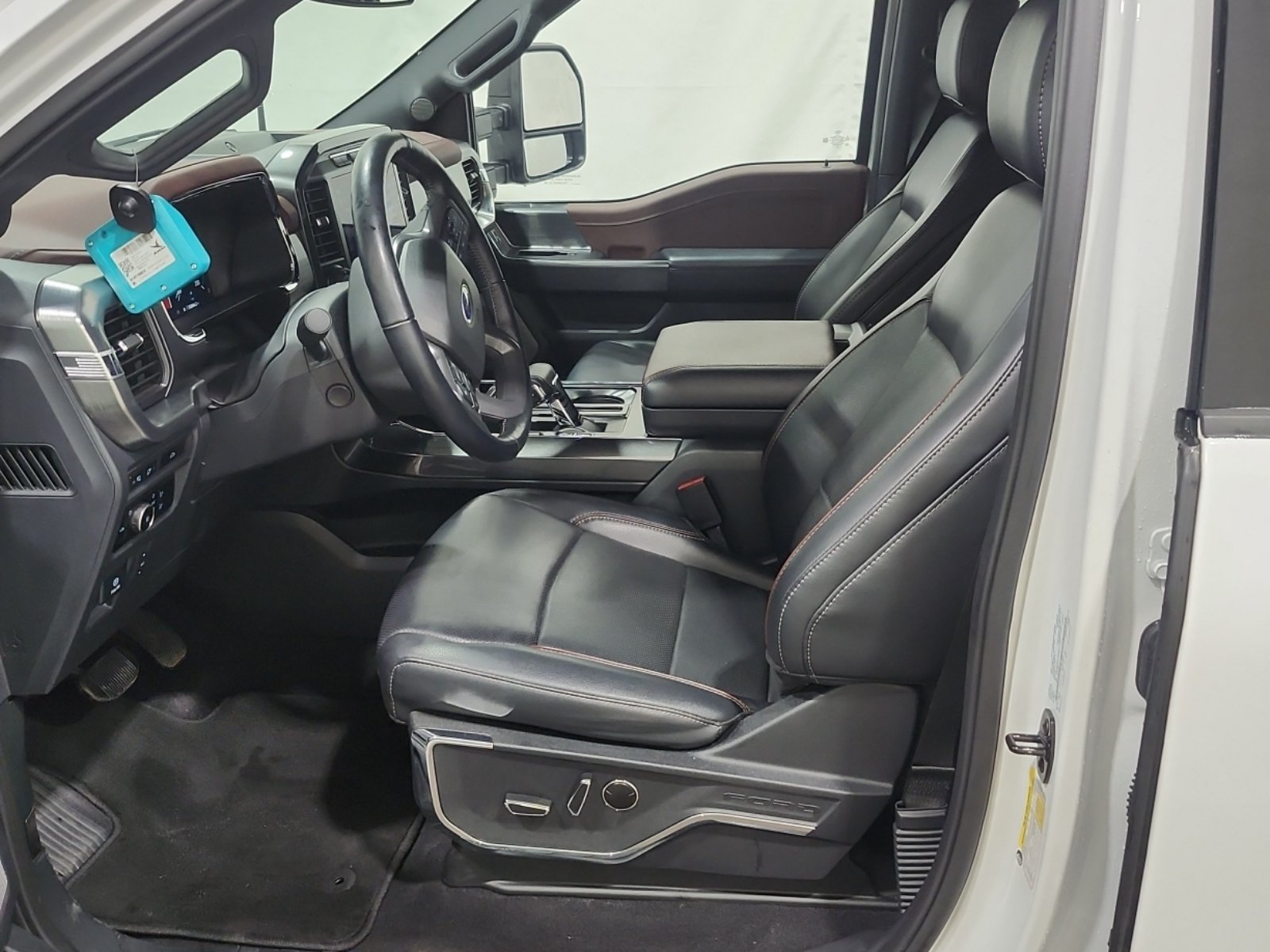 Used 2023 Ford F150 Lariat w/ Equipment Group 502A High AWD/4WD image 9