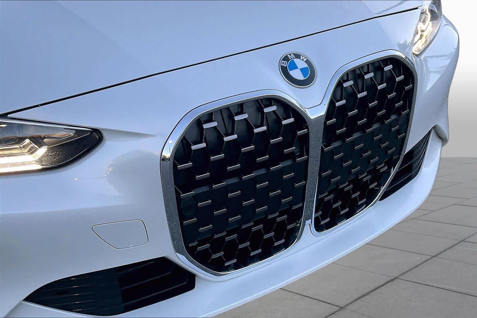 Used 2024 BMW 430i xDrive Convertible w/ Premium Package AWD/4WD image 30