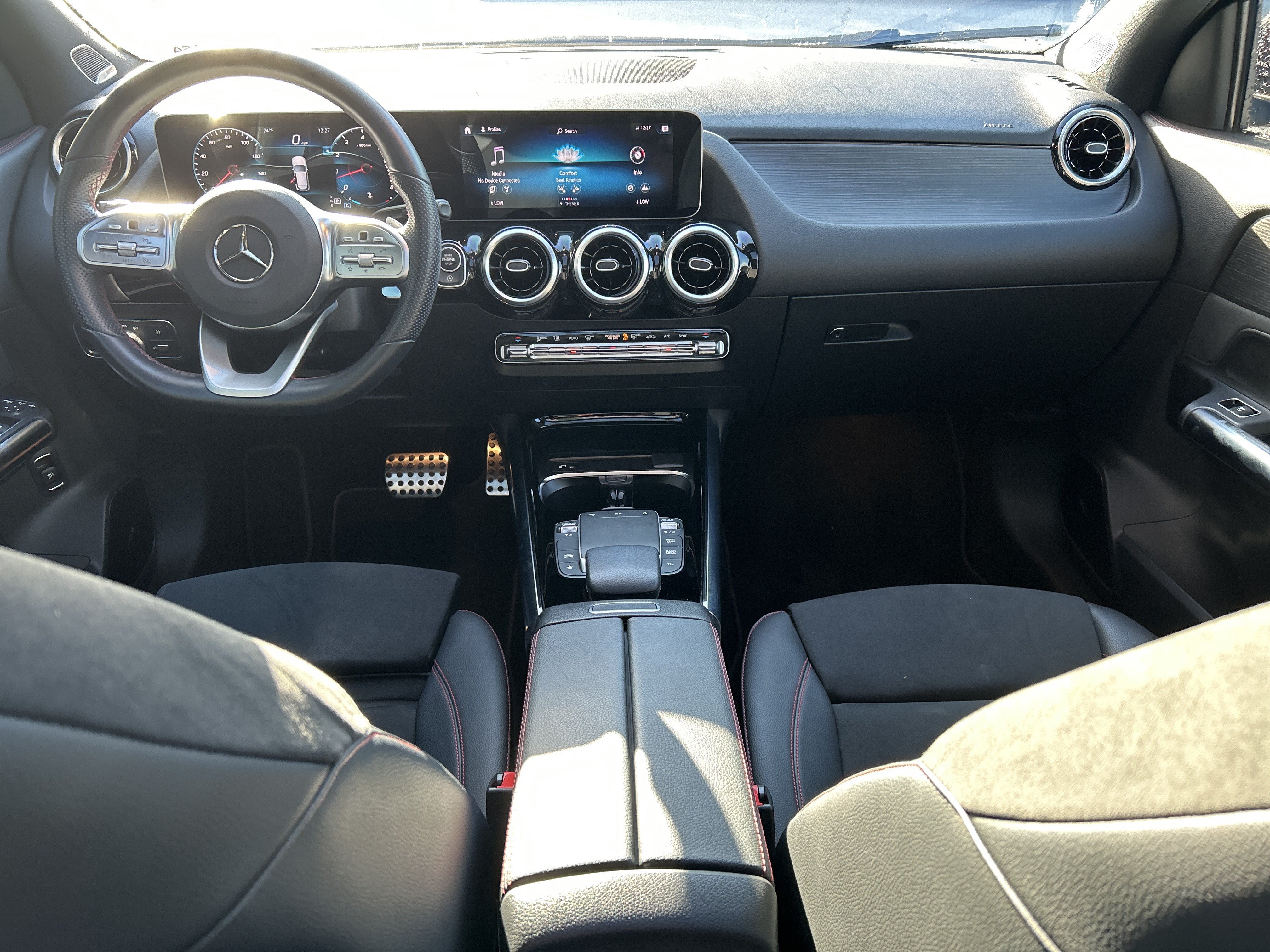 Certified 2021 Mercedes-Benz GLA 250 4MATIC image 24