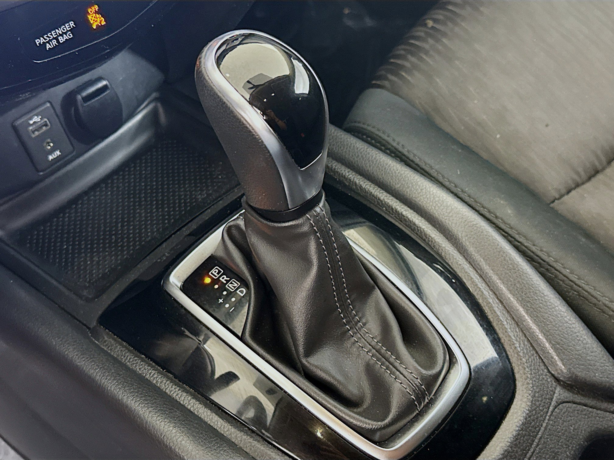 Used 2017 Nissan Rogue SV w/ SV Premium Package image 20