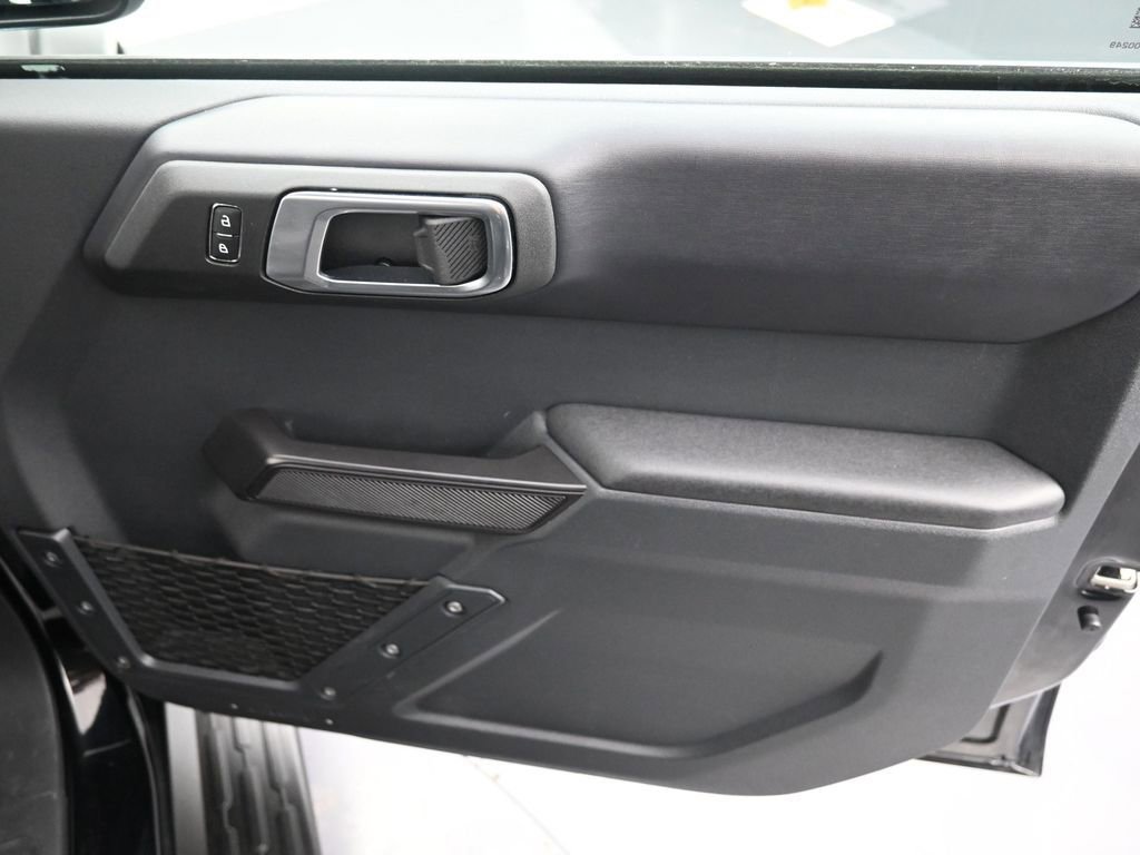 Used 2025 Ford Bronco Outer Banks w/ Matte Film Protection Package AWD/4WD image 34