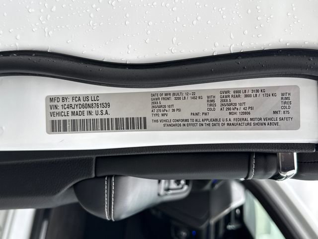 Used 2022 Jeep Grand Cherokee Overland w/ Advanced Protech Group III image 19