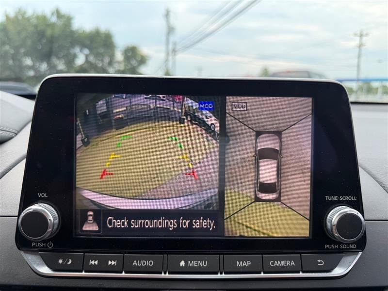 Used 2020 Nissan Altima 2.0 Platinum FWD image 27