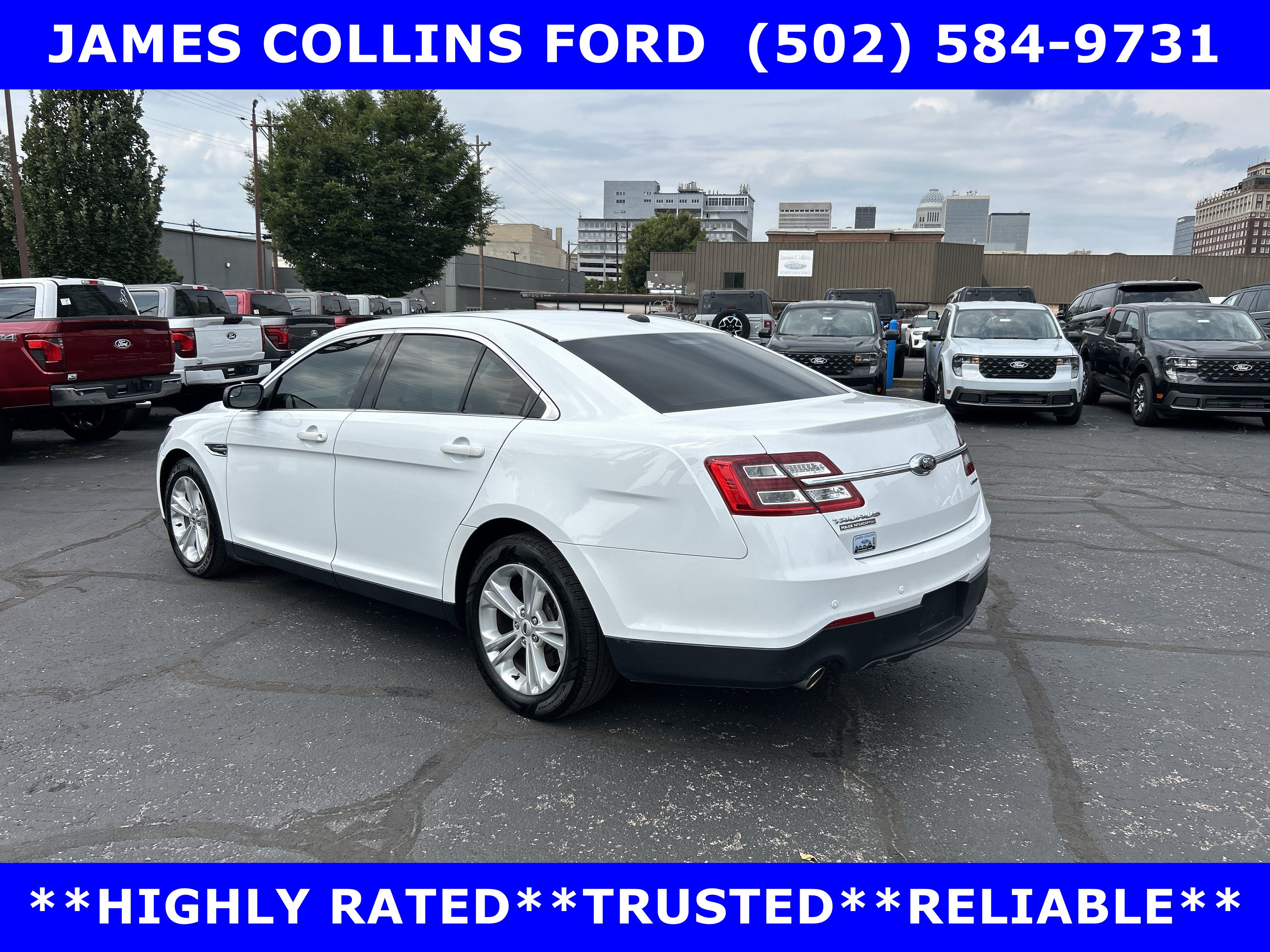 Used 2017 Ford Taurus SE FWD image 7