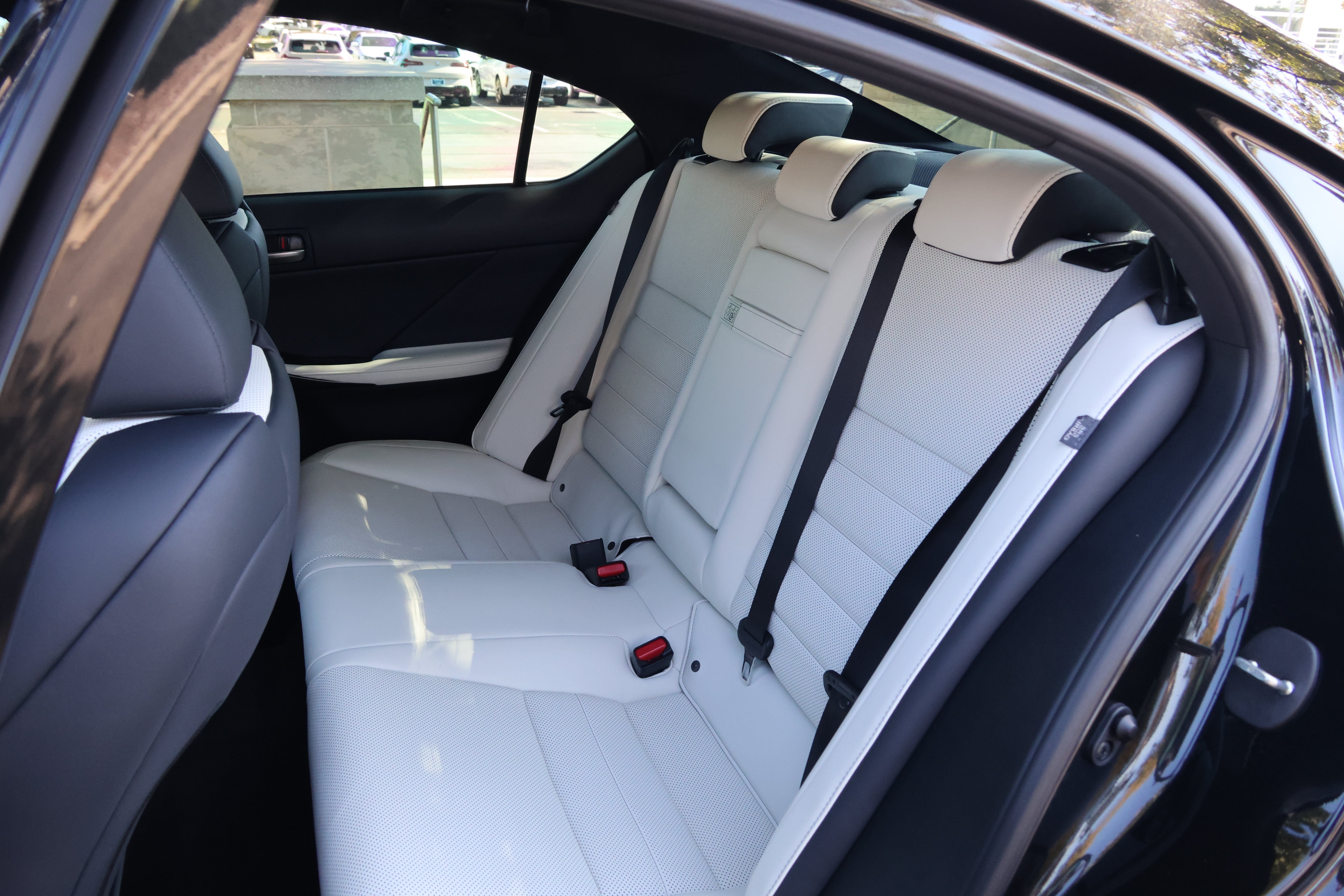 Certified 2025 Lexus IS 350 F Sport RWD image 37