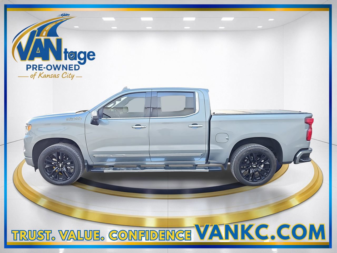 Certified 2024 Chevrolet Silverado 1500 High Country w/ Technology Package image 10