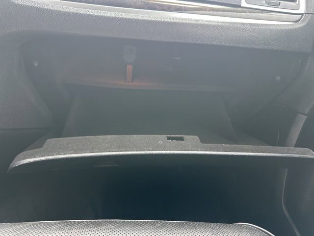 Used 2017 Chrysler 300 C w/ Safetytec Plus Group AWD/4WD image 19