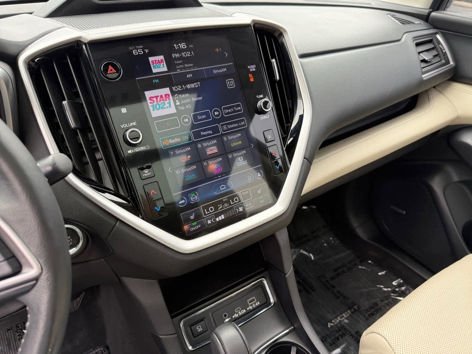 Used 2023 Subaru Ascent Limited w/ Technology Package image 17