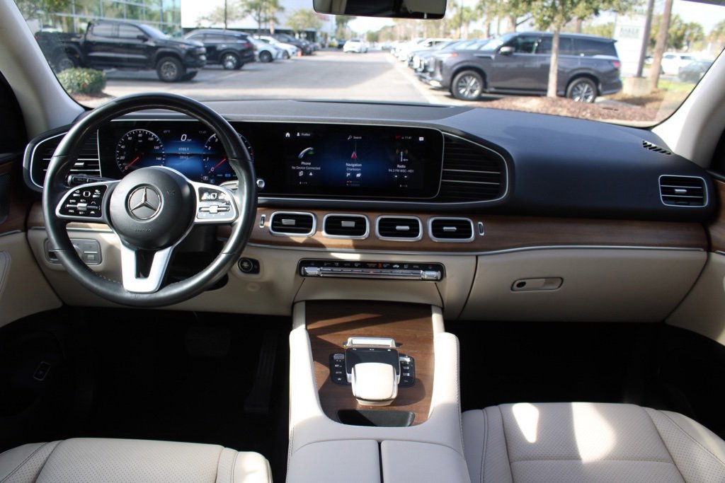 Used 2022 Mercedes-Benz GLE 450 4MATIC w/ AMG Line Exterior image 29