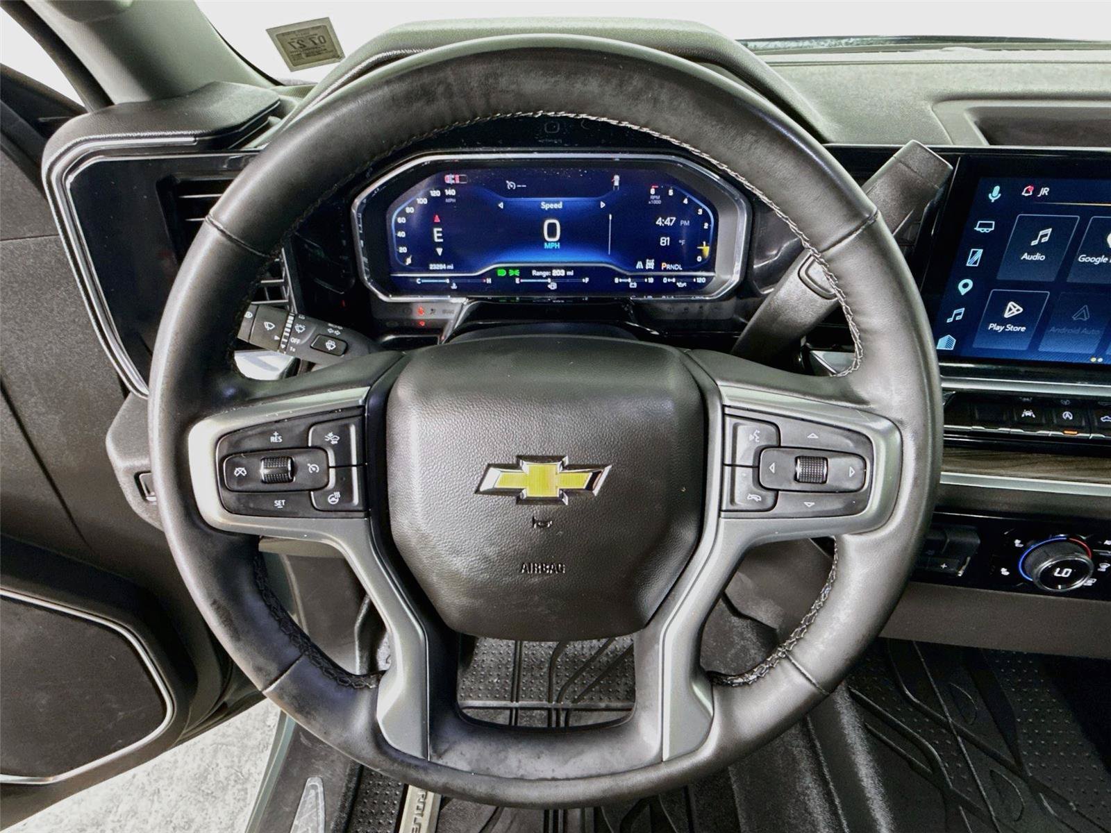 Used 2025 Chevrolet Silverado 1500 LT AWD/4WD image 13