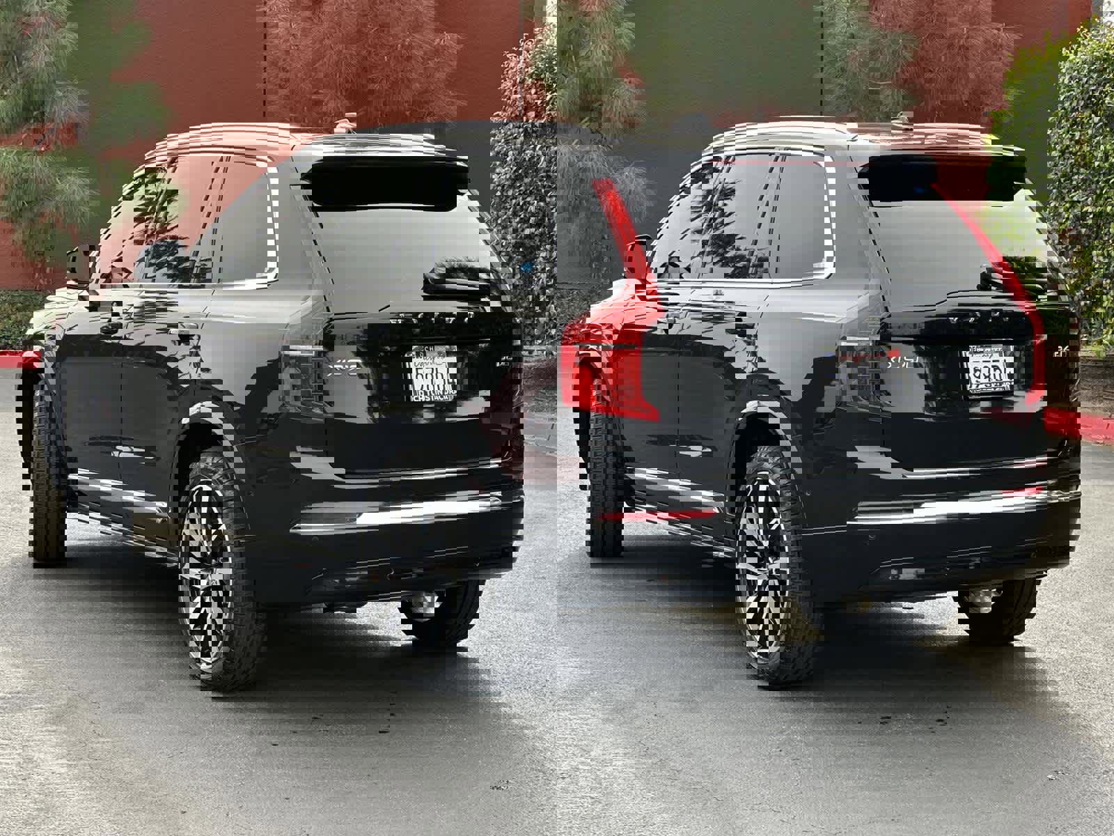 Used 2025 Volvo XC90 B6 Plus w/ Protection Package Premier image 4