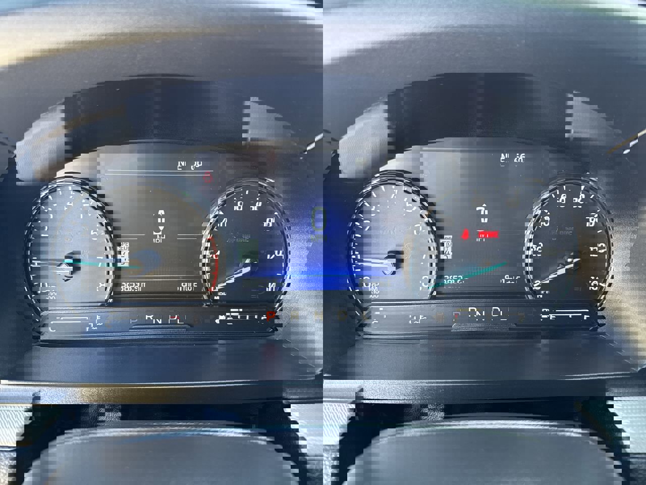 Used 2022 Ford Explorer XLT w/ Equipment Group 202A image 11