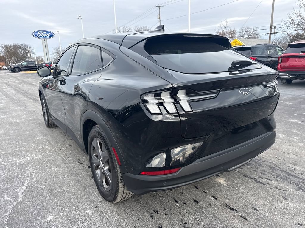 Used 2023 Ford Mustang Mach-E Select image 9