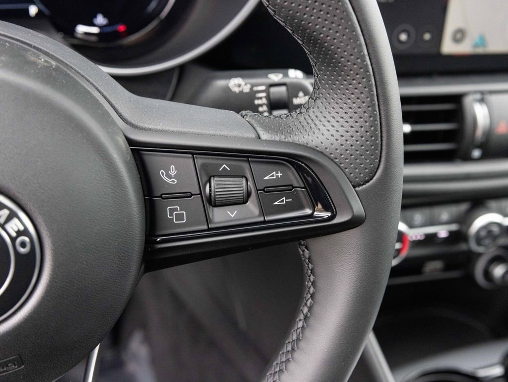 New 2026 Alfa Romeo Giulia AWD w/ Driving Assist Package image 29