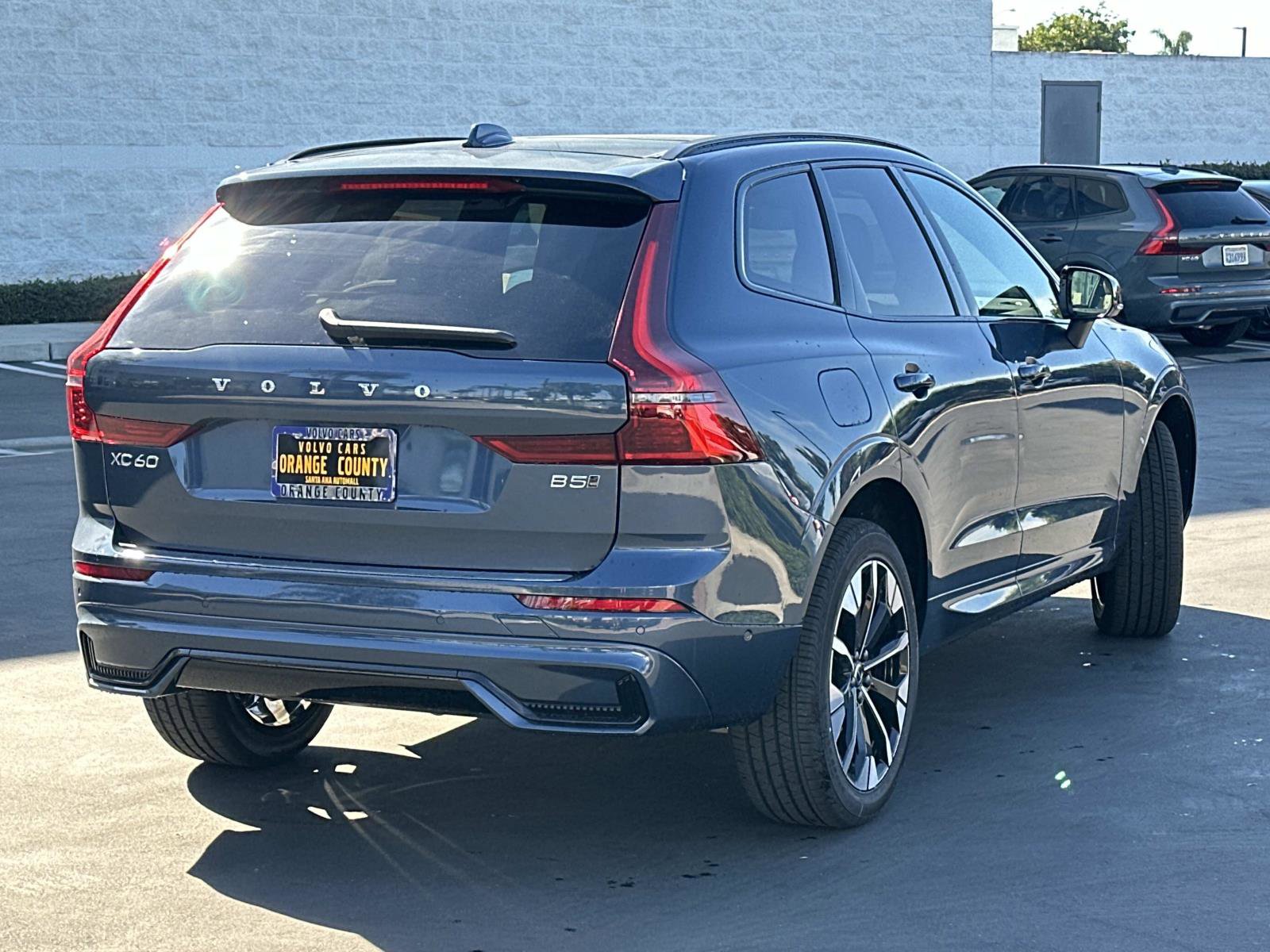 New 2026 Volvo XC60 B5 Plus w/ Climate Package AWD/4WD image 6