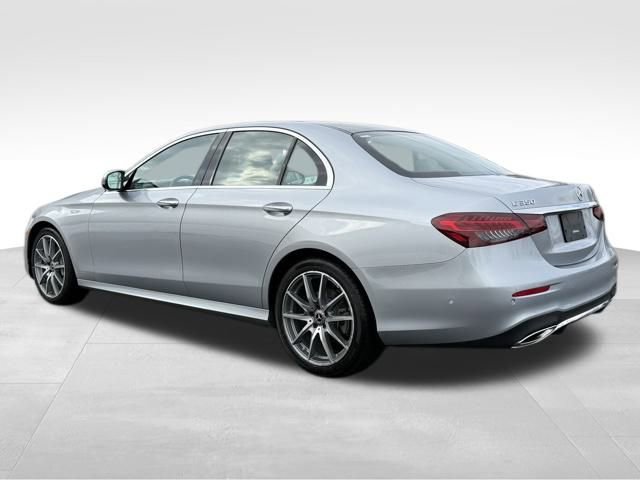 Used 2022 Mercedes-Benz E 350 4MATIC Sedan image 5