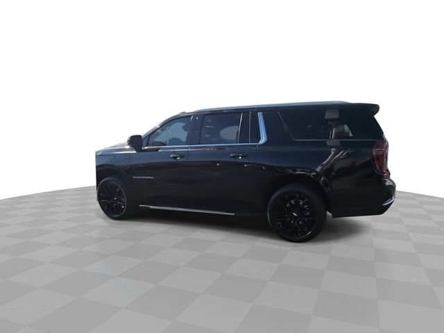 Used 2025 Chevrolet Suburban LS image 6