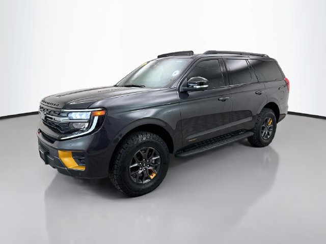 Used 2025 Ford Expedition Tremor AWD/4WD image 3