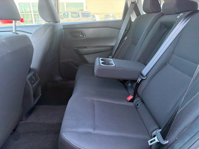 Used 2026 Nissan Rogue S FWD image 23