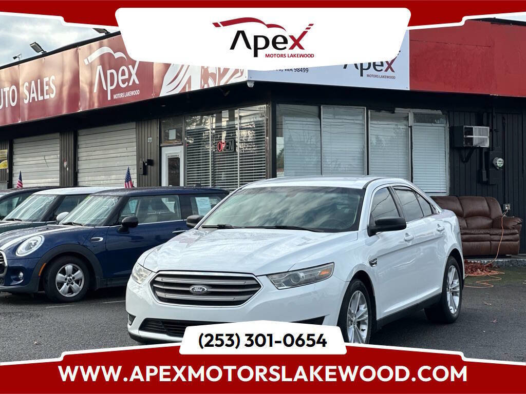 Used 2015 Ford Taurus SE image 1