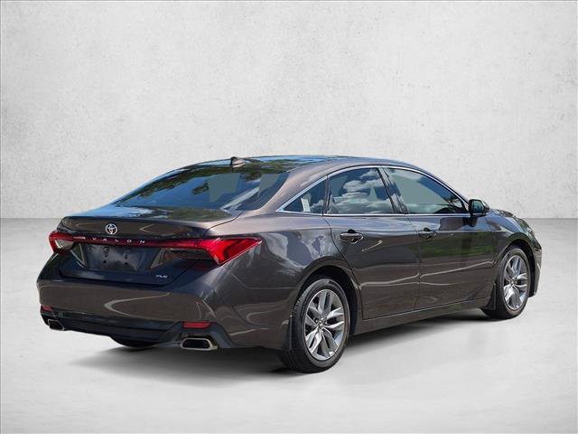 Used 2020 Toyota Avalon XLE w/ Moonroof Package FWD image 5