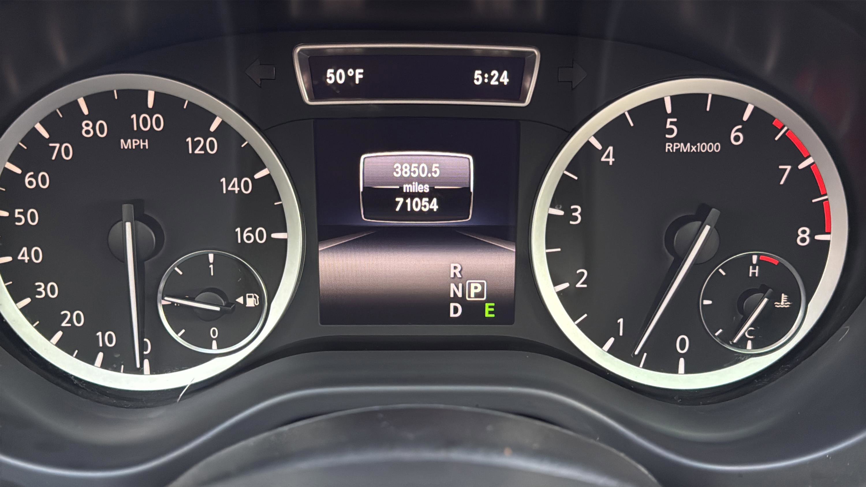 Used 2018 INFINITI QX30 Premium w/ Navigation Package image 18