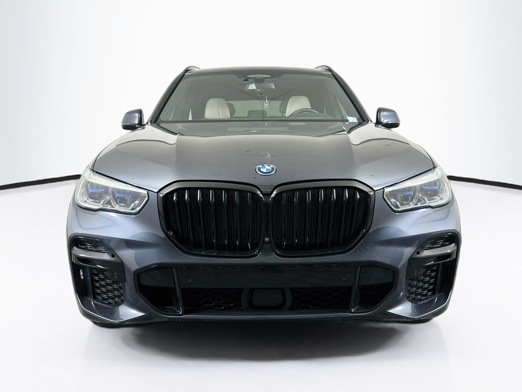 Used 2022 BMW X5 xDrive45e w/ M Sport Package AWD/4WD image 2