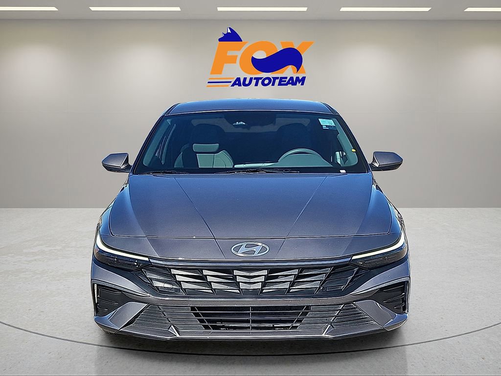 Used 2024 Hyundai Elantra SEL image 8