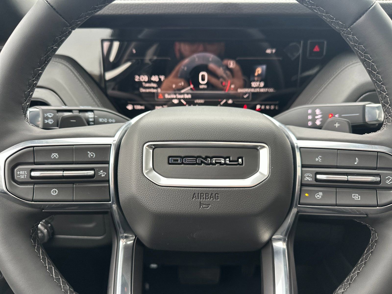 New 2026 GMC Yukon XL Denali w/ Sun & Power Step Package AWD/4WD image 25