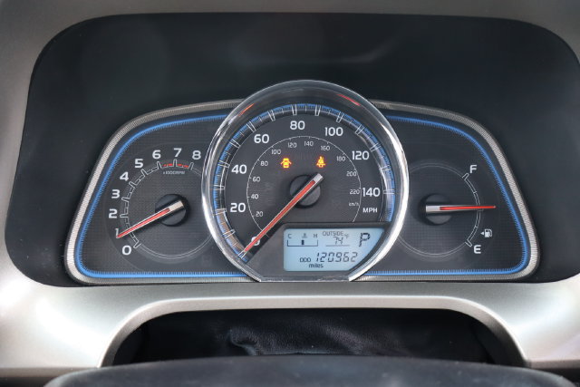 Used 2014 Toyota RAV4 Limited w/ Technology Package AWD/4WD image 19