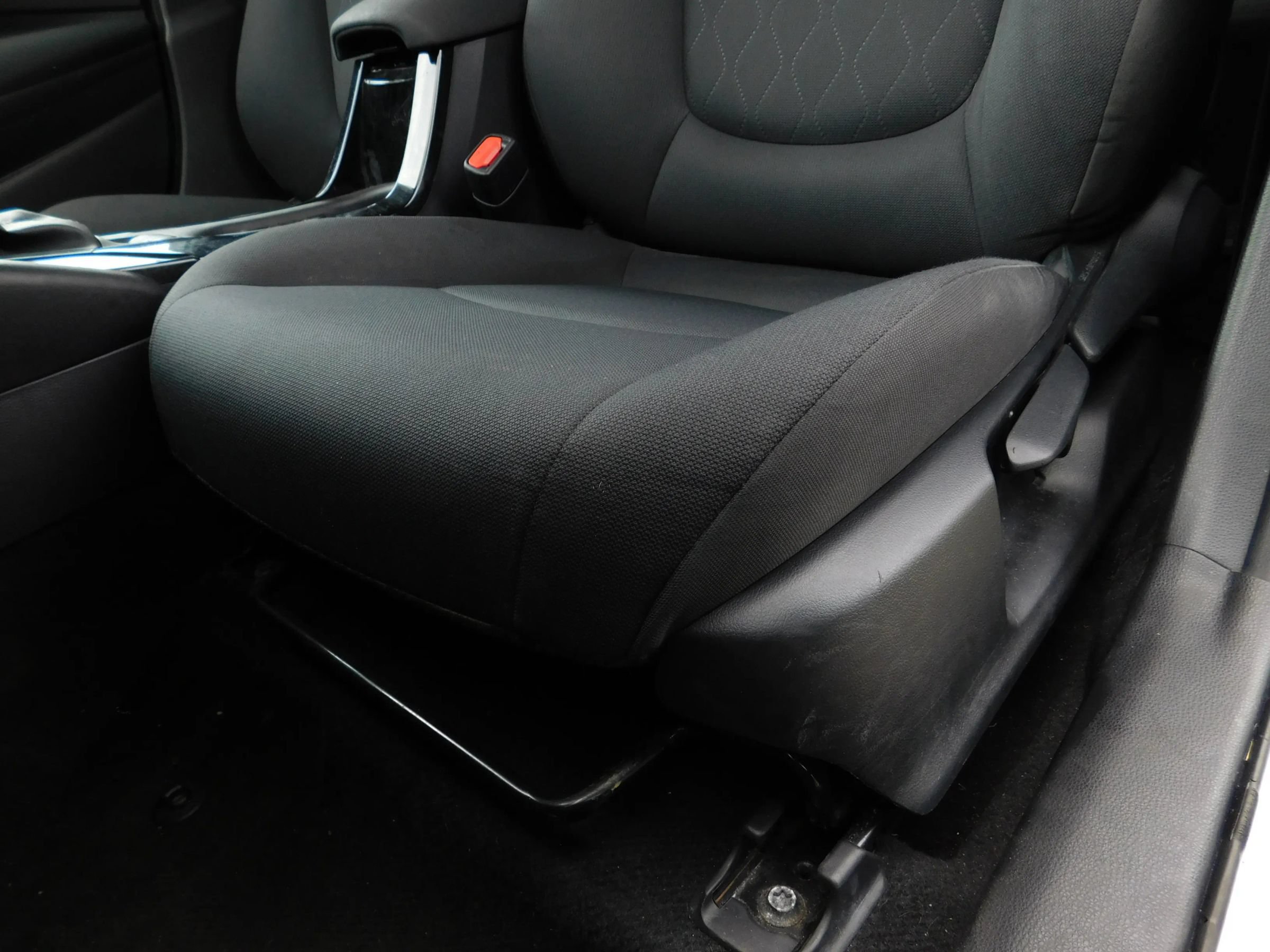 Used 2022 Toyota Corolla LE FWD image 15