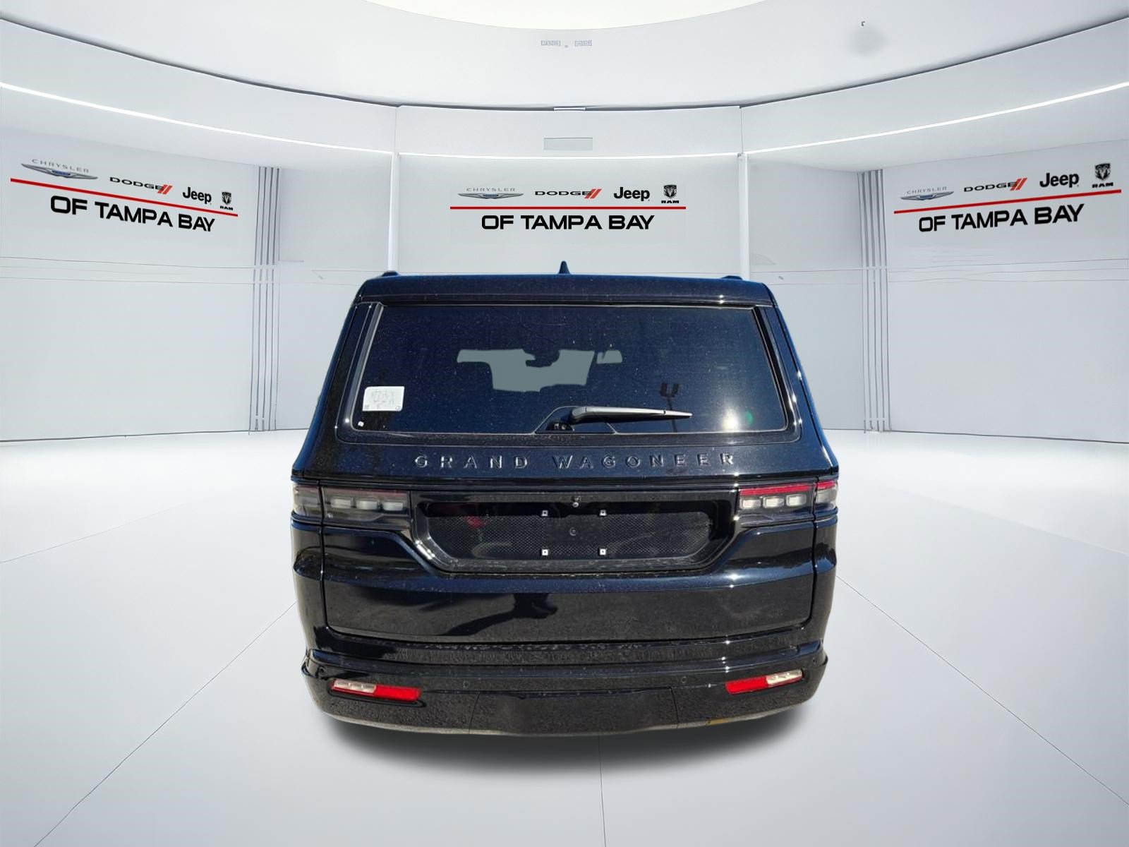 New 2025 Jeep Grand Wagoneer Series II Obsidian w/ Quick Order Packagew 28T AWD/4WD image 5
