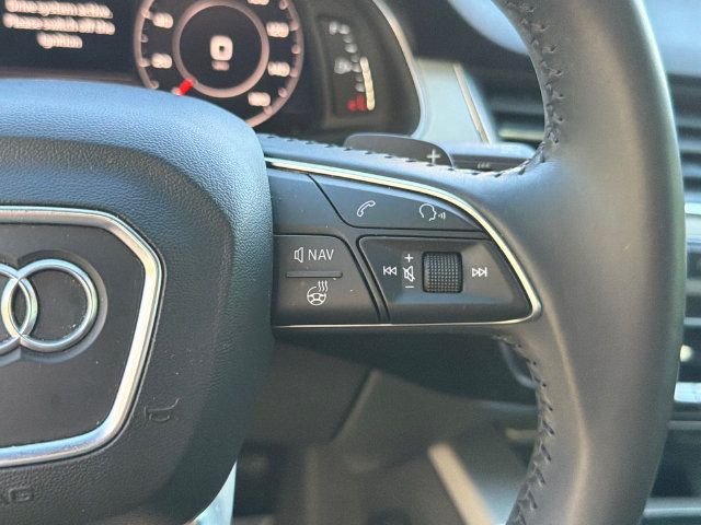 Used 2018 Audi Q7 2.0T Premium Plus AWD/4WD image 25