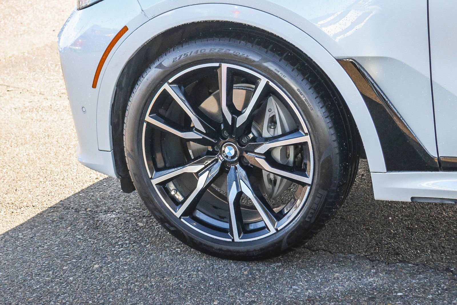 Used 2019 BMW X7 xDrive40i w/ M Sport Package image 9