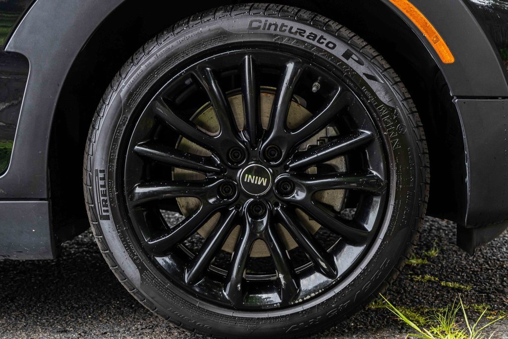 Used 2024 MINI Cooper Clubman S w/ Signature Upholstery Package image 24