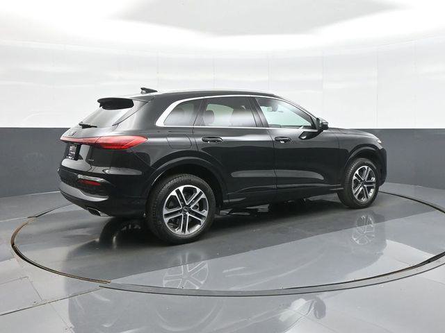Certified 2025 Audi Q5 Premium w/ Convenience Package AWD/4WD image 7